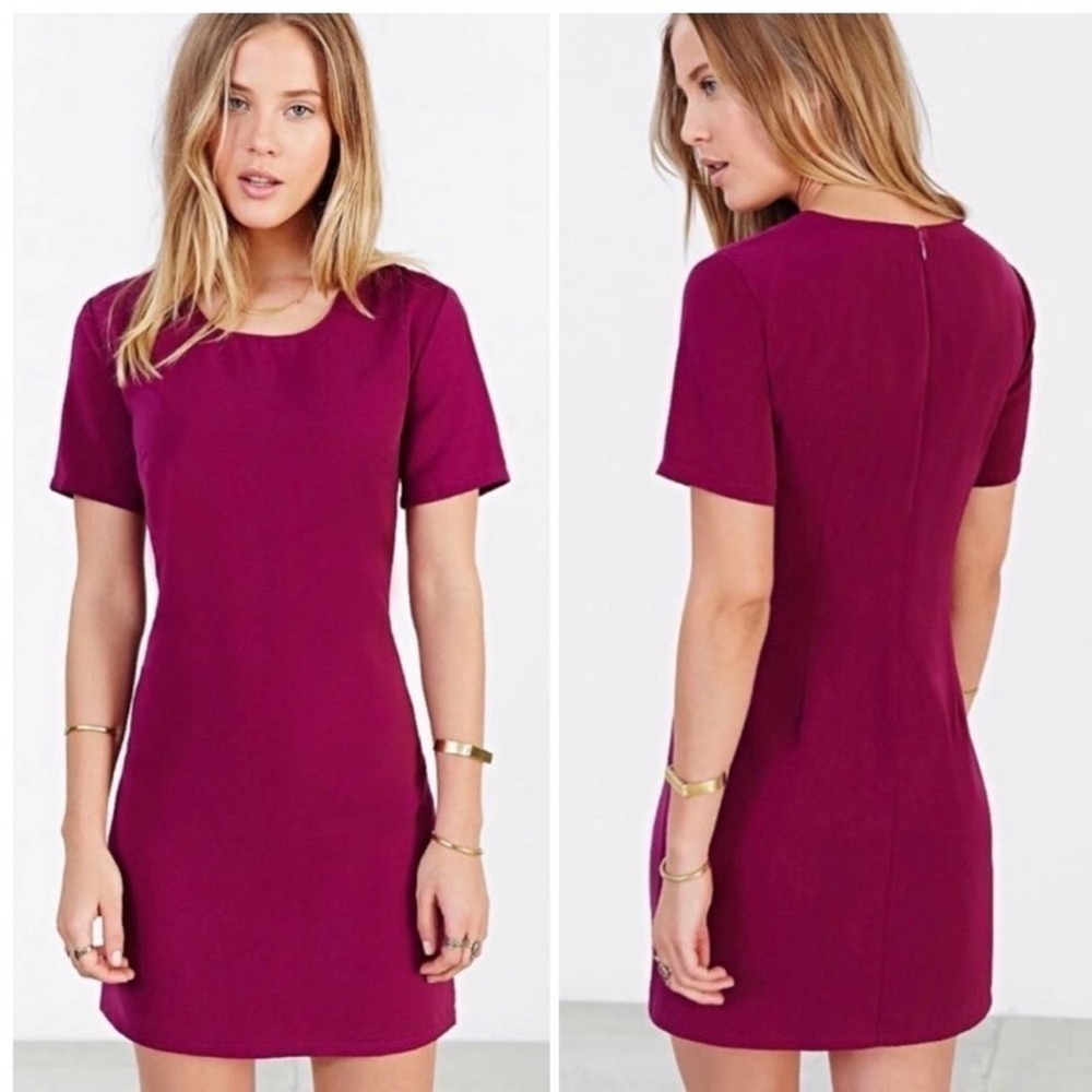 URBAN Outfitters Kimchi Blue Fuchsia Shift Dress Size Small